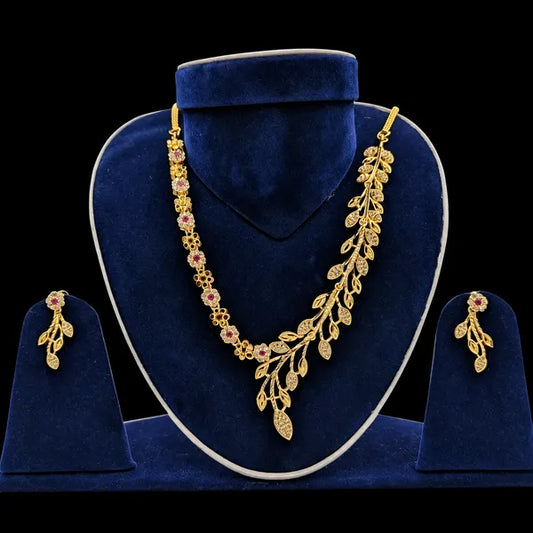 Flora & Fond Necklace With Elegent Earing