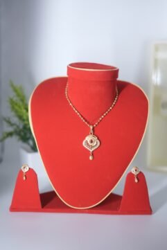 Elegant Gold-Tone Heart Pendant Necklace Set with Matching Earrings